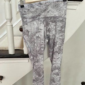 Lululemon Gray Leggins